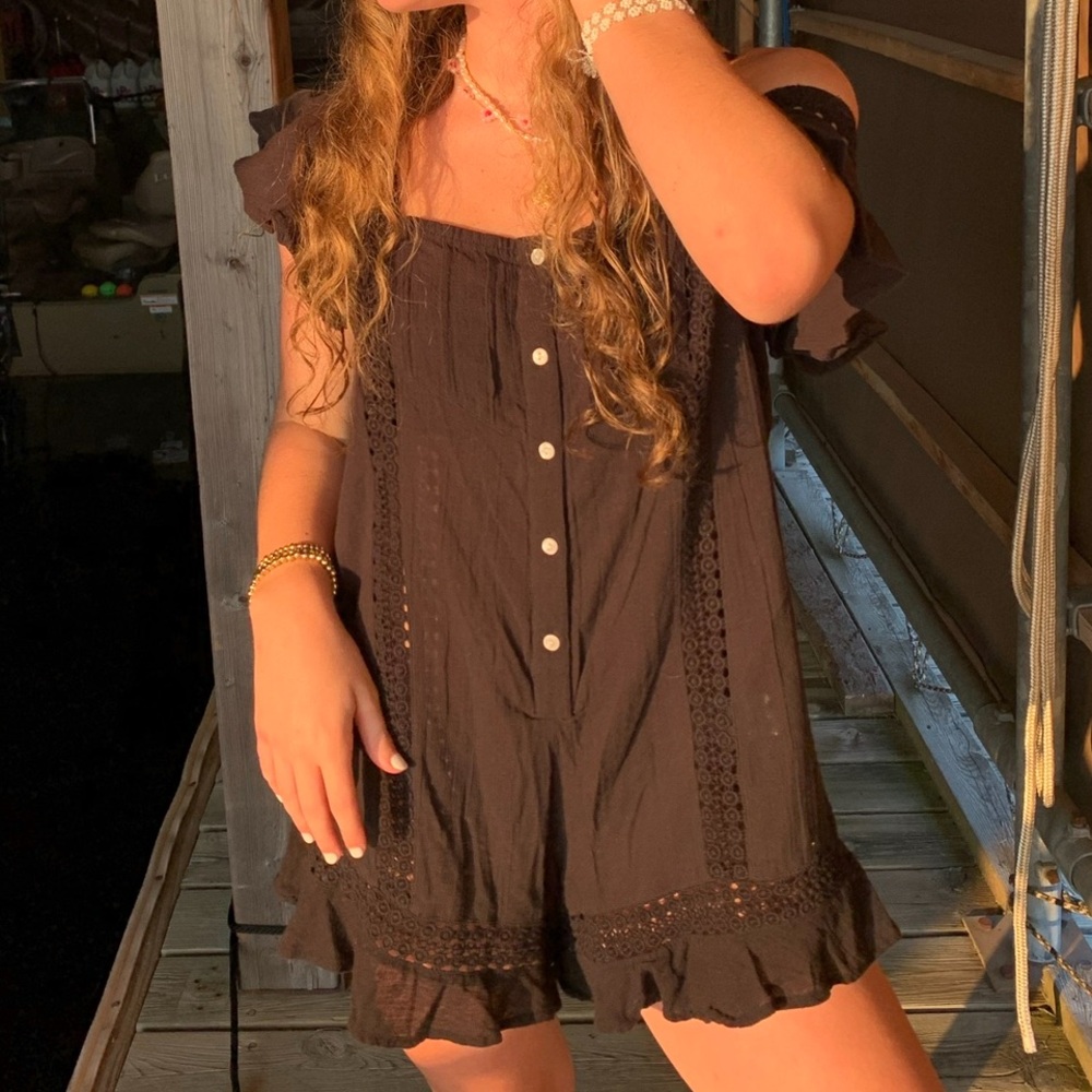 Black Ruffled Jumpsuit - Picture 4 of 4